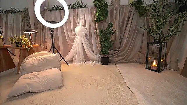 Innocenthish 现场XXX聊天