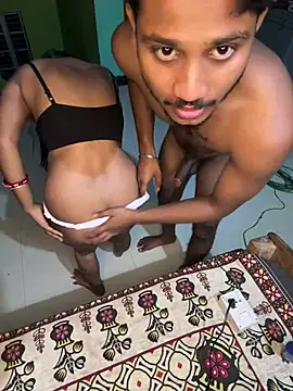 V-Hot-Shilaan Webbikameraesitys