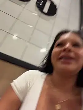 Živý XXX chat Elara_Luxe