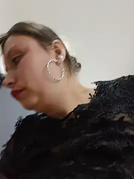 LIA--23 Live XXX-Chat