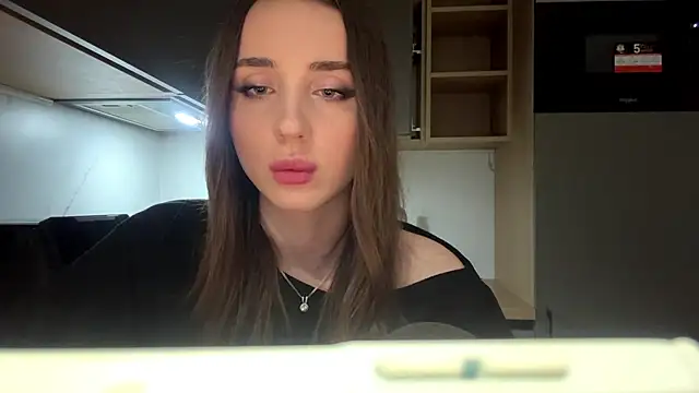 dianaluves1: онлайн-секс-чат