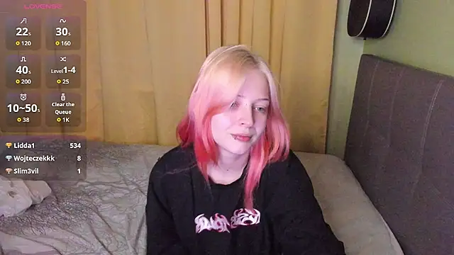 PetiteLia_'s Live XXX Chat