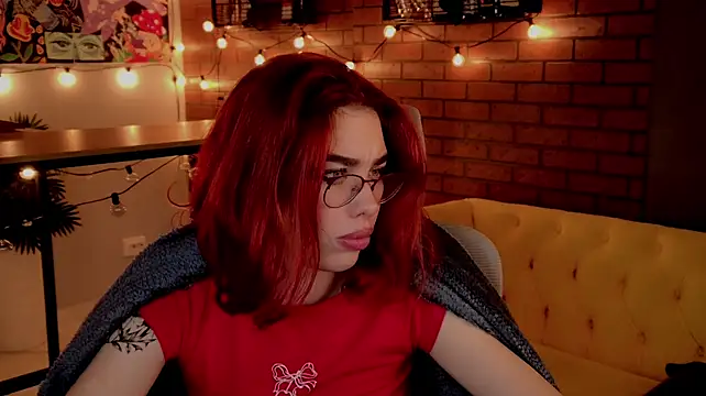 SeraphineDuskryn's Live XXX Chat