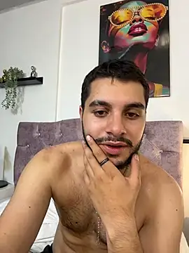 XXX chat uživo modela AmadeoWild