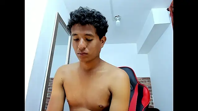 WIZARD-ALESSANDRO Live XXX Chat