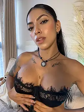 Celeste_Amber Adlı Modelin Canlı XXX Sohbeti