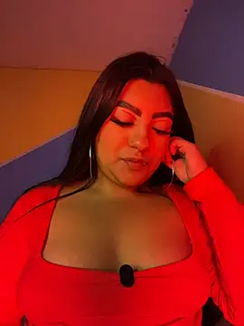 צ'אט XXX בשידור חי של Laulin_TayyyX