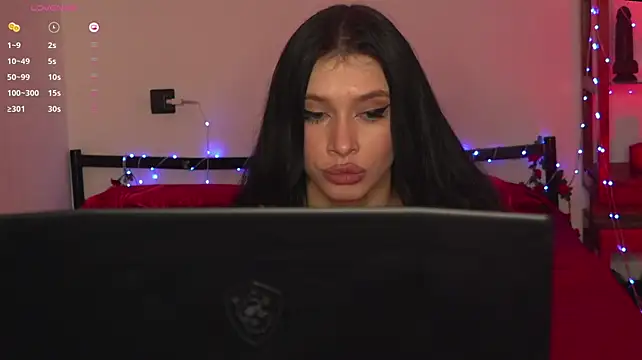 Chatroom XXX en direct de Olivia_Faye