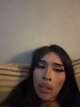 PrettyYoungHugeCockTS 라이브 XXX 채팅