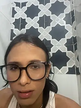 nao_bell_'s Live XXX Chat