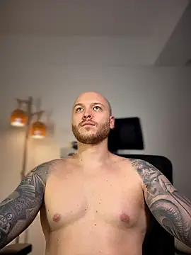 Chatroom XXX en direct de AdamMeyer_10