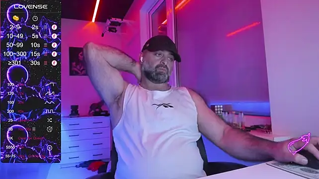 HAIR-MAN XXX чат на живо