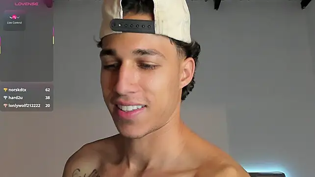 orionblaze69_'s Live XXX Chat