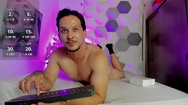 Онлайн чат XXX Max_Arias