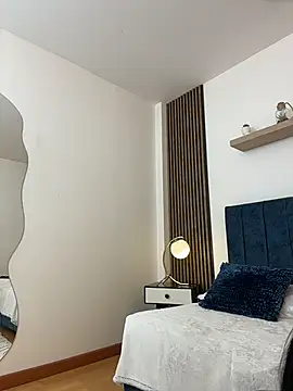 Chat +18 de KallyMyller1 ao vivo