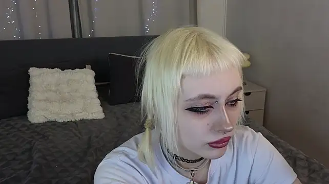 Chat +18 de rraffaellka ao vivo