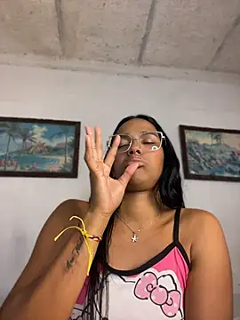 FlorSalvaje_'s Live XXX Chat