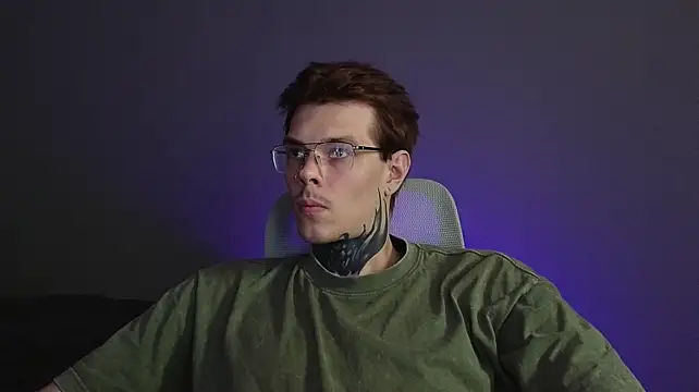 DENIS_HERE's Live XXX Chat