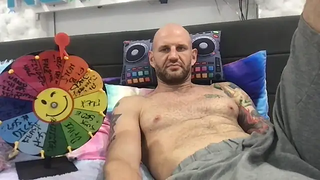 Chat +18 de brianomally ao vivo