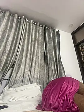 TheInvincible_meet's Live XXX Chat