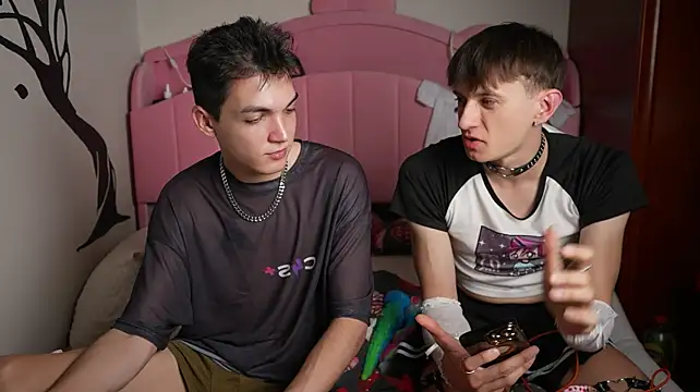MattyandAidenのライブXXXチャット