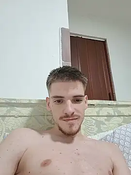 XXX chat uživo modela darkboy665