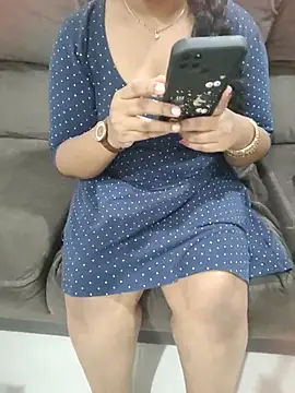 Chat XXX ao vivo de Chandrakala25