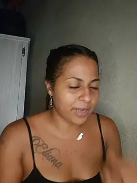 Chat +18 de Giselabrunette25 ao vivo