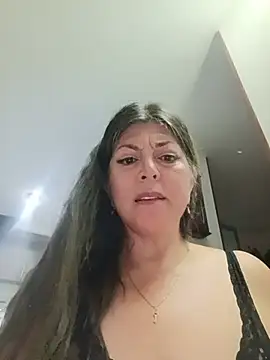 Chat XXX en directo de emma_tour