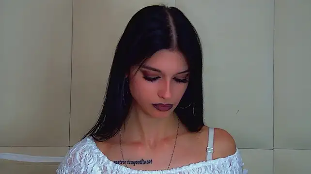 BeverlyMost Live XXX-Chat