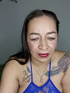 Show de AshleeyLove69 na webcam