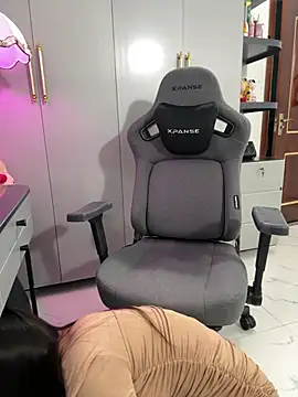 Llabi2k Adlı Modelin Canlı XXX Sohbeti