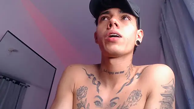 Czat XXX na żywo – Tommy_valverde