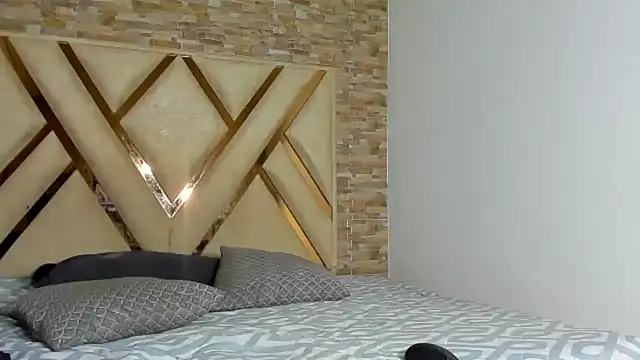 Little_ebonyx élő XXX-chatje
