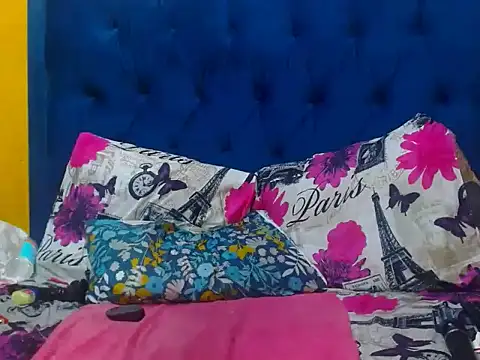 Chat +18 de DarkCherryx ao vivo