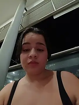 Chat XXX en directo de Julieth_hot-69