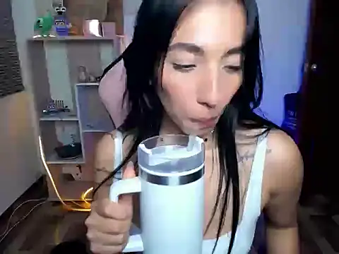 Amber_Morgan_1: онлайн-секс-чат