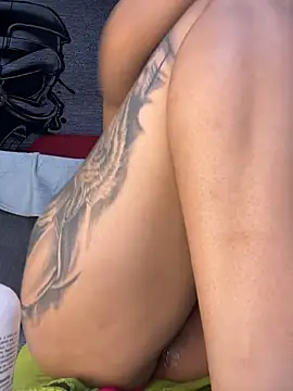 HappyKittyXXX Chat XXX live