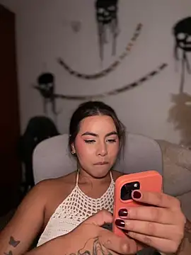 Živý XXX chat Zarahs_Blare1