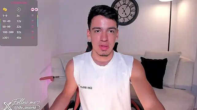 XXX chat uživo modela david_osoriox