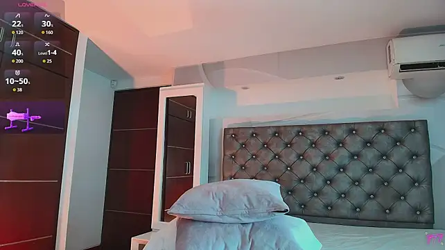 Chatroom XXX en direct de Valentiinoss