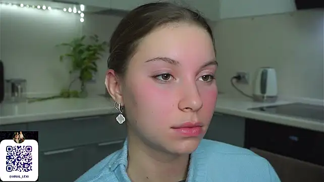 Chat XXX ao vivo de Sairallyn