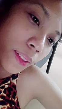 WetVirginPussy 现场XXX聊天