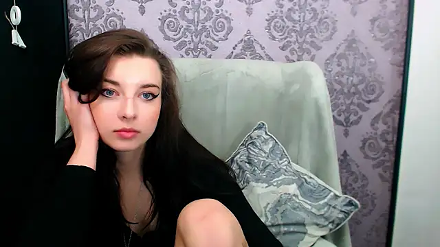 DominantLuna Chat XXX live