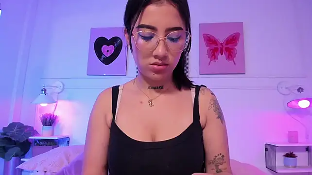 دردشة Sharon_Adamss الجنسية المباشرة
