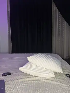 Burgundy_Muse Live XXX-Chat