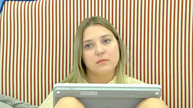 TinnaBurton 라이브 XXX 채팅