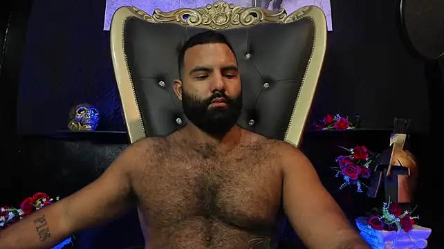 BeardAndrew Chat XXX in diretta