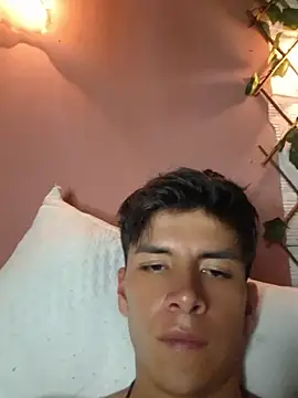 ZaneHoward live XXX chat