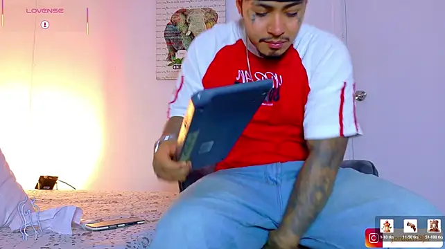 JordanSmiith_ লাইভ XXX চ্যাট